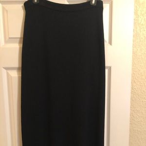 St. John Basics 36 inch mid calf knit skirt
